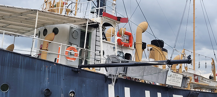 Huron Light ship